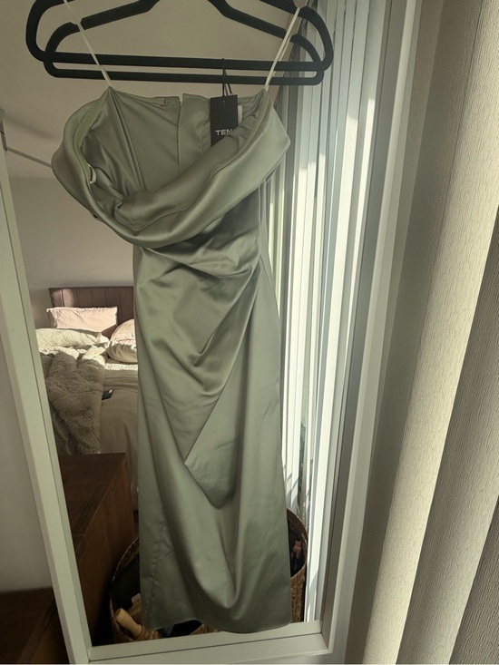 Aritzia Dresses & Skirts - Aritzia Strapless Satin Dress in Silver Sage